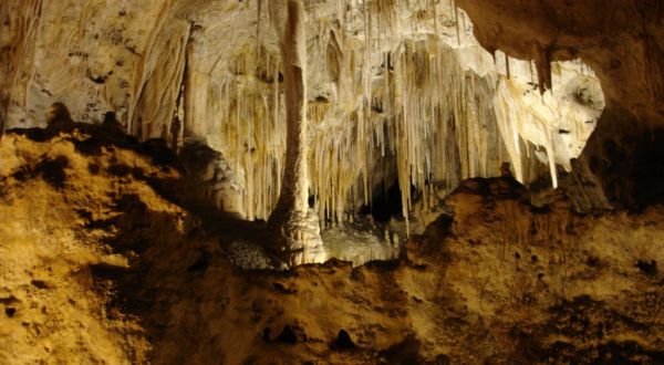 One Of New Mexico’s Most Beautiful Attractions Is Hiding Deep Underground