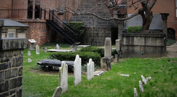 The Disturbing Cemetery In Baltimore That Will Give You Goosebumps