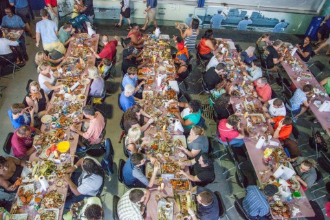 The World’s Largest Crab Feast Is Right Here In Maryland And You’ll Want To Visit