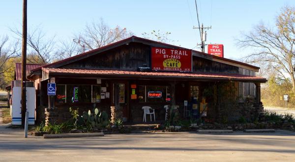 Everyone Goes Nuts For The Hamburgers At This Nostalgic Eatery In Arkansas