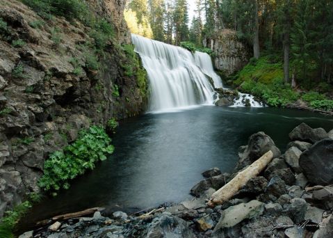 This One Easy Hike In Northern California Will Lead You Someplace Unforgettable