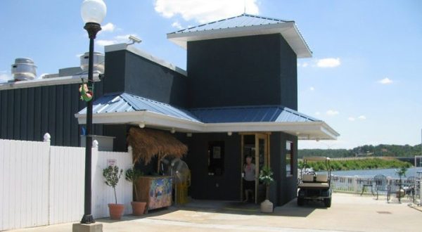 The Tropical Themed Restaurant In Oklahoma You Must Visit Before Summer’s Over