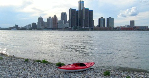 5 Perfect Places To Kayak And Canoe Around Detroit This Summer