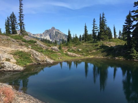 The Underrated Washington Lake That's Perfect For A Summer Day