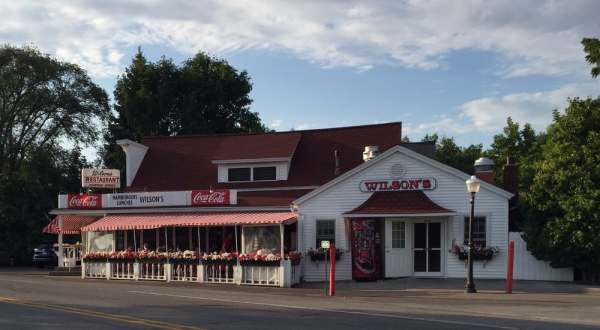 A Trip To These 15 Delightful Ice Cream Shops In Wisconsin Will Make Your Summer Fantastic