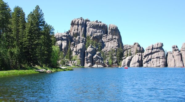 The 9 Most Incredible Natural Attractions In South Dakota That Everyone Should Visit