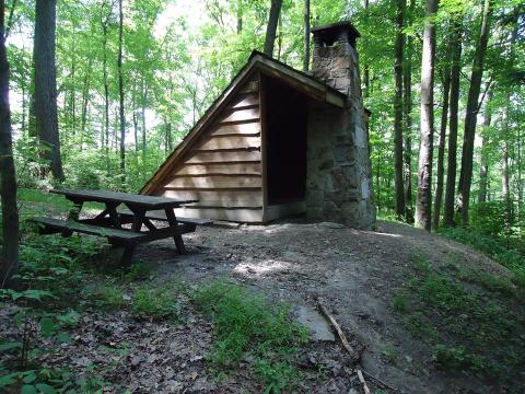 This Overnight Hike In Pennsylvania Is One Of The Coolest Things You'll Do This Summer