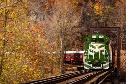 This Wine-Themed Train In North Carolina Will Give You The Ride Of A Lifetime