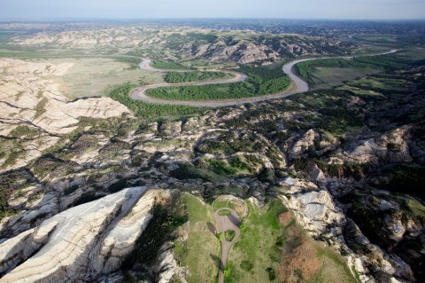 These 8 Scenic Overlooks In North Dakota Will Leave You Completely Speechless