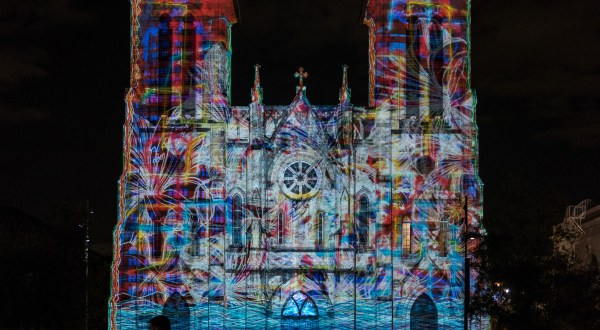 The Showstopping Cathedral In Texas That Comes Alive At Night