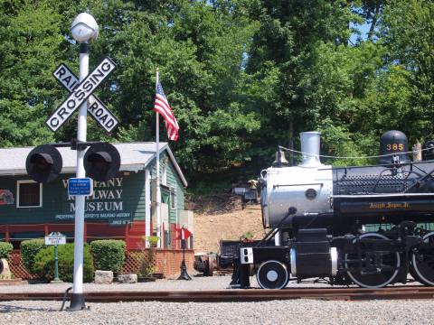 This Dreamy Train-Themed Trip Through New Jersey Will Take You On The Journey Of A Lifetime