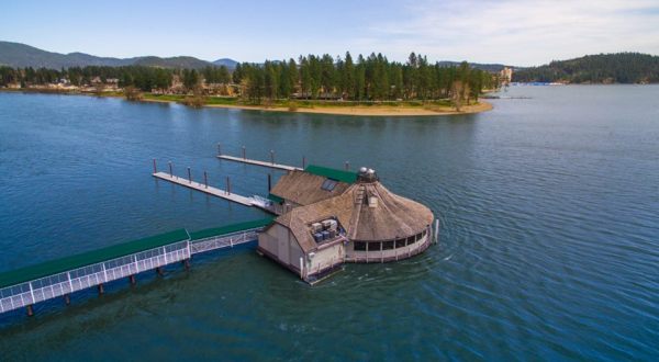 Dine On Top Of A Lake At This Unique Floating Restaurant In Idaho