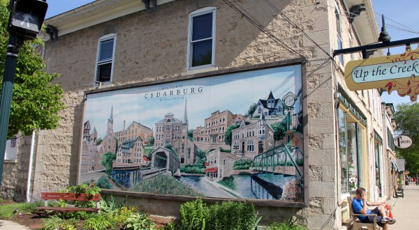 This Charming Town Near Milwaukee Is Perfect For A Day Trip