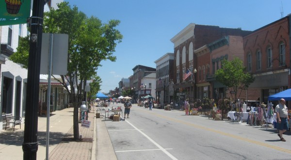 14 Welcoming Small Towns In Ohio Where You’ll Feel Like Family