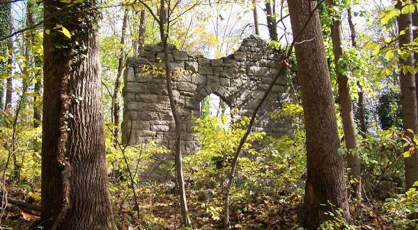 The Hiking Trail Hiding Near Baltimore That Will Transport You To Another World