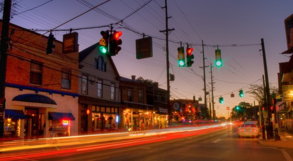 You’ll Absolutely Love These 8 Charming, Walkable Streets In Louisville