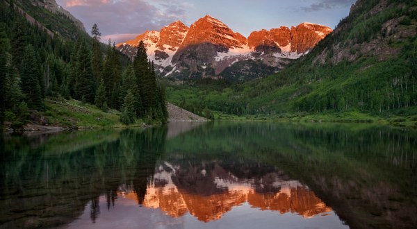 This Overnight Hike In Colorado Is One Of The Coolest Things You’ll Do This Summer