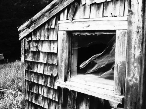 The Story Behind Maine's Most Haunted House Is Beyond Terrifying