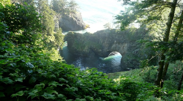 The Secret Natural Wonder Hiding On The Oregon Coast That’ll Leave You Speechless