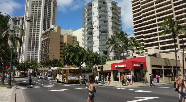 This New Hawaii Law Will Make You Think Twice Before Stepping In The Street