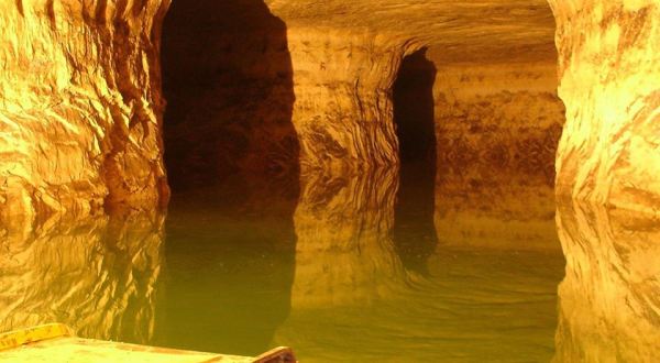 Most People Don’t Know About This Underground Family Fun Center Inside A Missouri Cave
