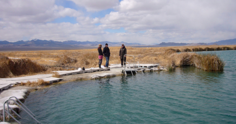 You'll Be Surprised By This Lake In The Middle Of Utah's Desert
