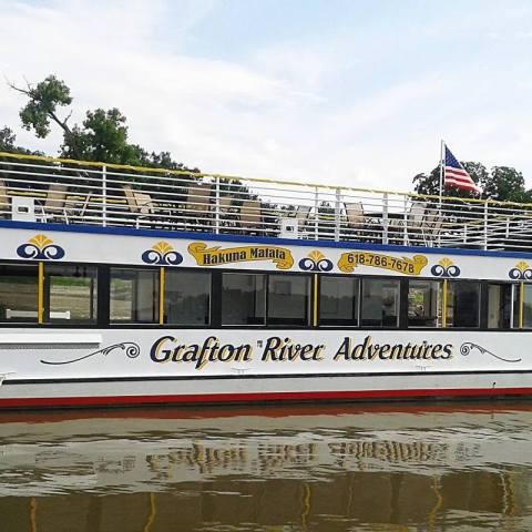 The Relaxing River Tour In Illinois You'll Want To Take Before Summer Ends