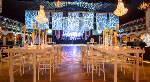 10 Epic Spots To Get Married In Chicago That’ll Blow Your Guests Away