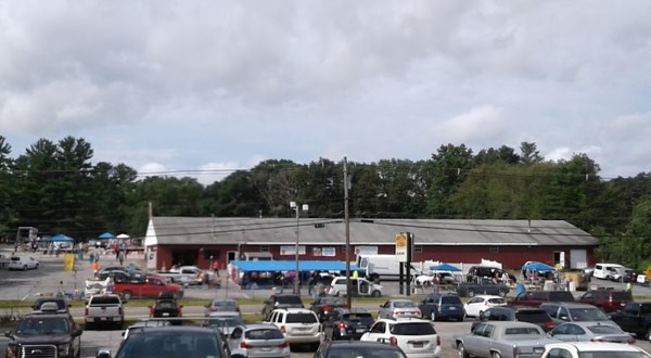 You Could Easily Spend All Weekend At This Enormous Massachusetts Flea Market