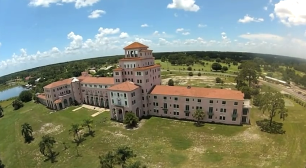 A Drone Flew High Above This Abandoned Hotel In Florida And Caught This Truly Eerie Footage