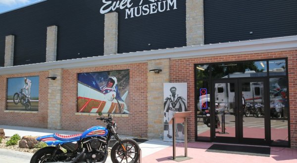 You’ll Never Forget Your Trip To This Incredibly Unique Kansas Museum