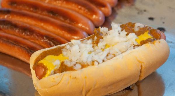 The Ultimate And Definitive List To Detroit’s 7 Best Coney Dogs