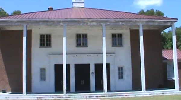 This Entire Neighborhood In South Carolina Was Mysteriously Abandoned And Nobody Knows Why