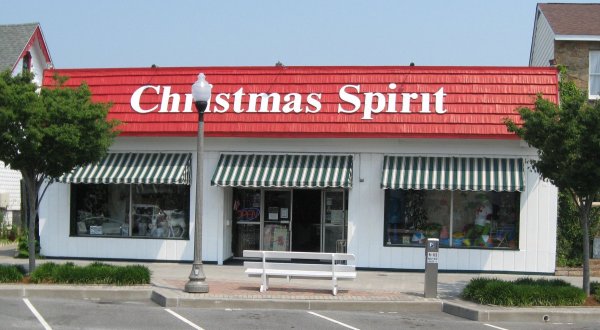 The Magical Place In Delaware Where It’s Christmas Year-Round
