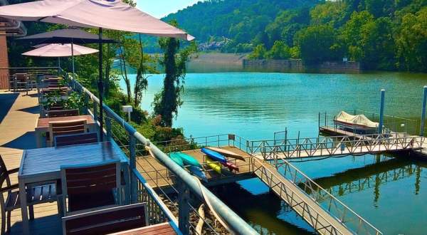 7 Incredible West Virginia Restaurants You Must Try Before Summer Ends