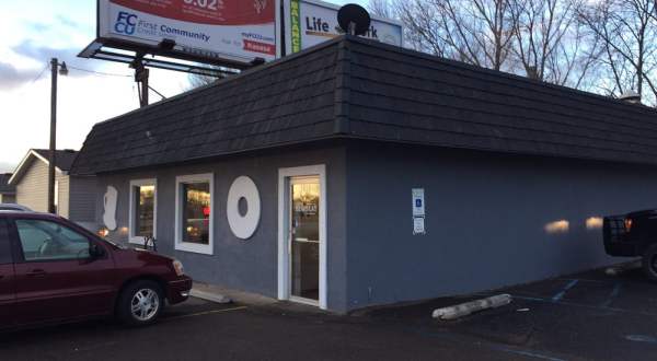 This Tiny Shop In North Dakota Serves Donuts To Die For