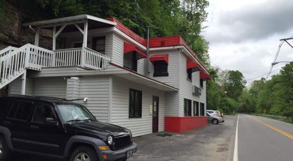 You’ll Love Everything About This Retro Diner In Kentucky That’s Worth The Drive