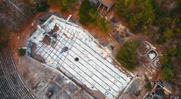 Staggering Drone Video Of An Abandoned Water Park Hiding In South Carolina