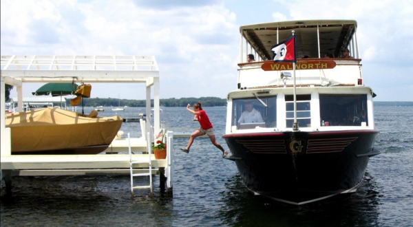 This Wisconsin Mailboat is One of the Last in the World and You Can Ride It