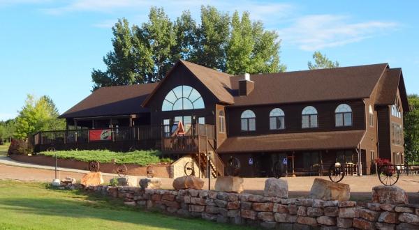 The Beautiful Restaurant Tucked Away In A South Dakota Forest Most People Don’t Know About