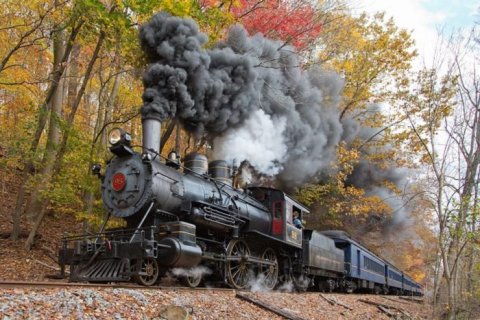 9 Picture Perfect Fall Day Trips To Take In Delaware