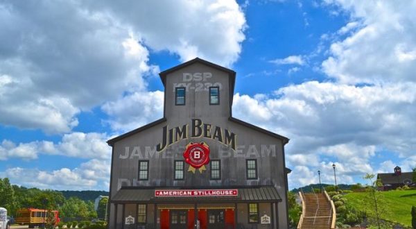 8 Fantastic Factory Tours You Can Only Take In Kentucky