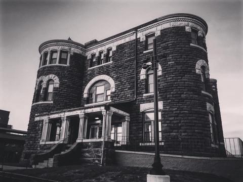 This Overnight Ghost Hunt In Ohio Is The Creepiest Thing You'll Ever Do