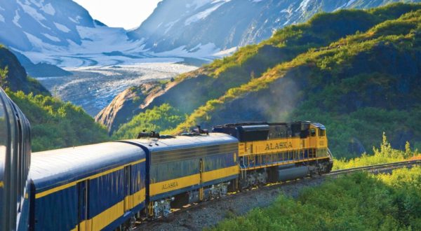 This Dreamy Train-Themed Trip Through Alaska Will Take You On The Journey Of A Lifetime
