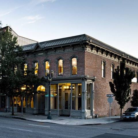 Head To These 6 Portland Area Museums This Fall Without Paying A Cent