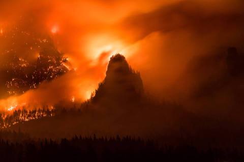 Wildfires Are Raging Through This Beloved Natural Wonder In Oregon And It's Beyond Heartbreaking