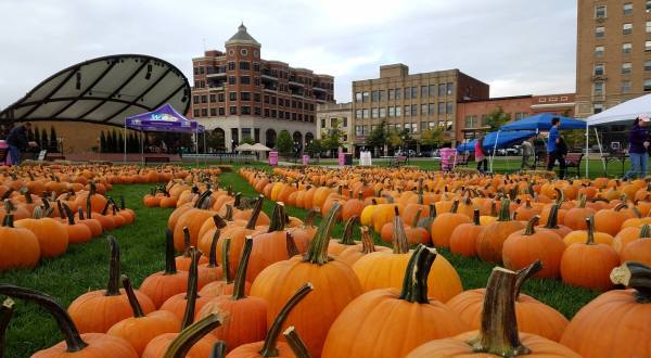 The One Wisconsin Town Everyone Must Visit This Fall