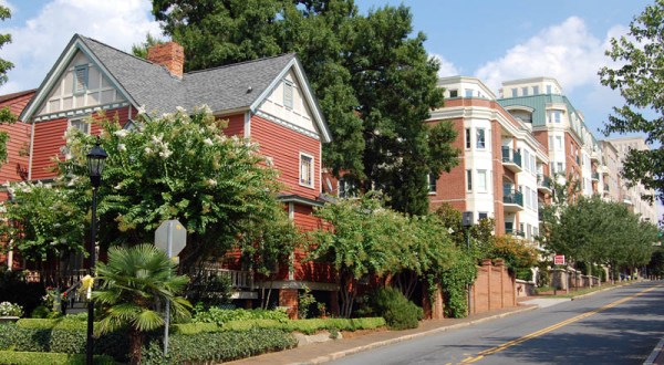 You’ll Absolutely Love These 4 Charming, Walkable Streets In Charlotte