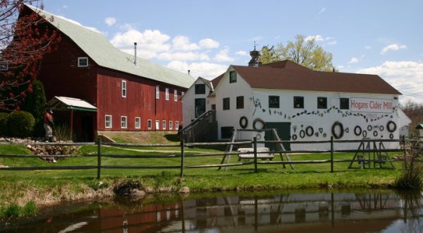These 5 Charming Cider Mills in Connecticut Will Make Your Fall Complete