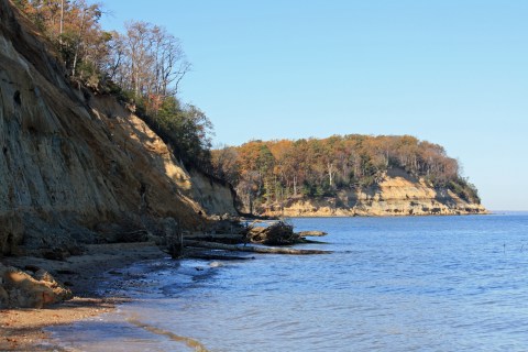 7 Short And Sweet Fall Hikes In Maryland With A Spectacular End View
